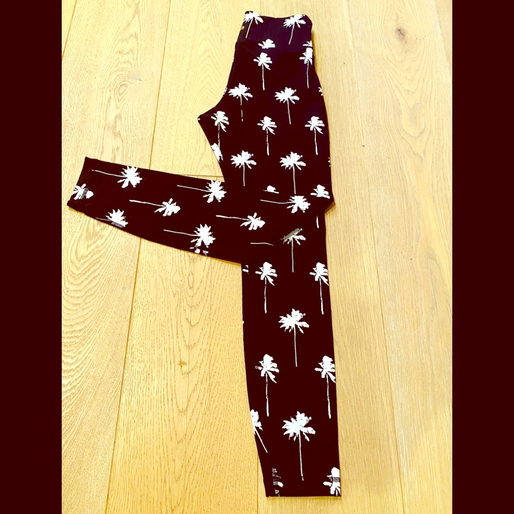 Spiritual Gangster leggings